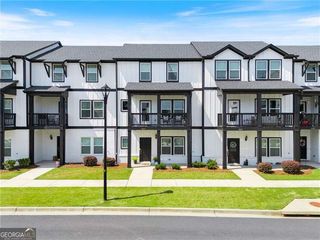 823 Mackay Creek, Woodstock, GA 30188