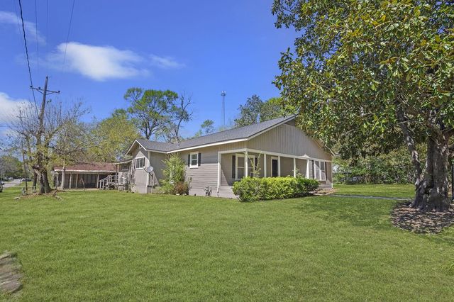 201 N Pine Street, Corrigan, TX 75939