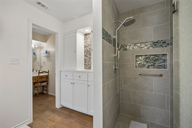 2903 Country Place Court, Carrollton, TX 75006
