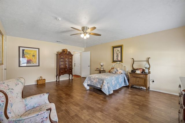 2903 Country Place Court, Carrollton, TX 75006