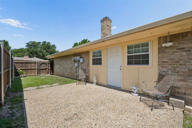 2903 Country Place Court, Carrollton, TX 75006