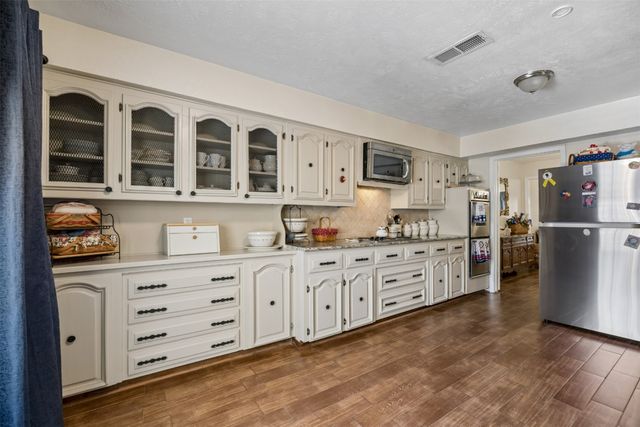2903 Country Place Court, Carrollton, TX 75006