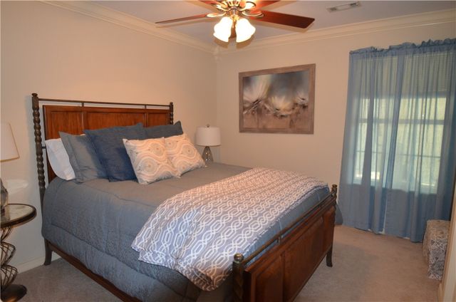 173 N Double Springs Road, Farmington, AR 72730