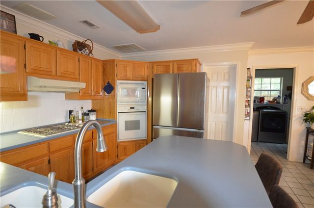 173 N Double Springs Road, Farmington, AR 72730
