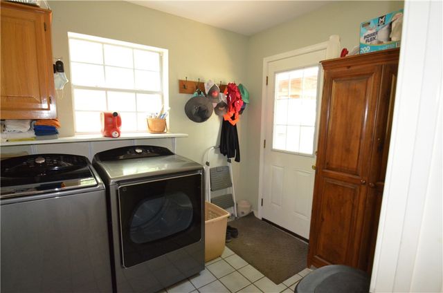 173 N Double Springs Road, Farmington, AR 72730