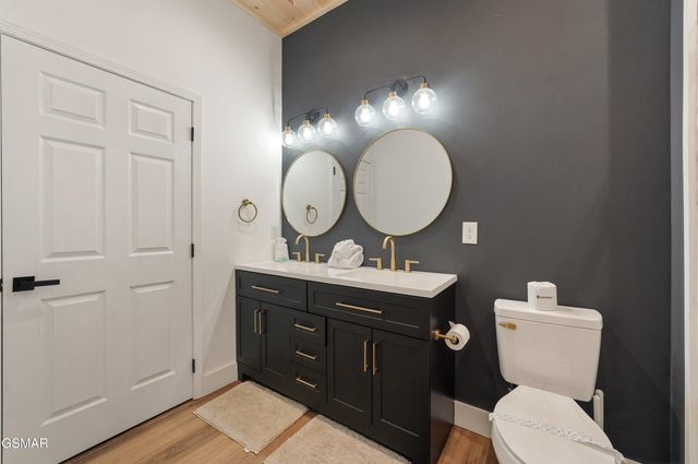 2825 Whisper Creek Lane, Sevierville, TN 37862