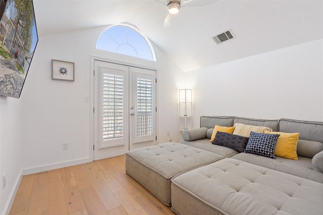 2012 Indian Creek RD, Austin, TX 78734