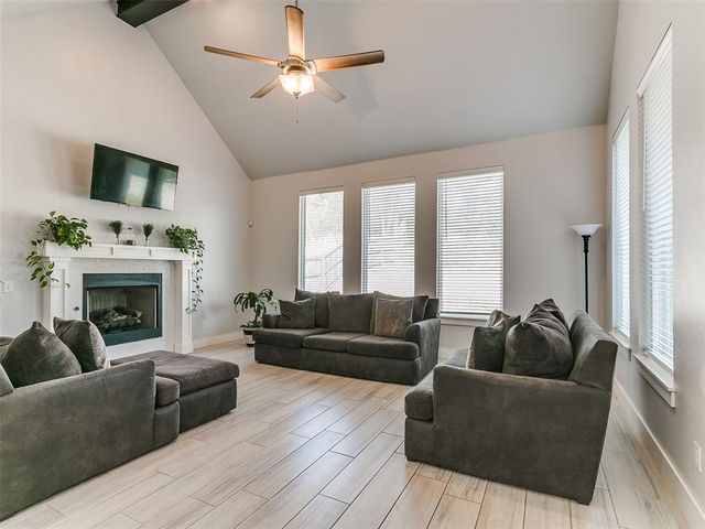 2516 Thunder Canyon Court, Edmond, OK 73034