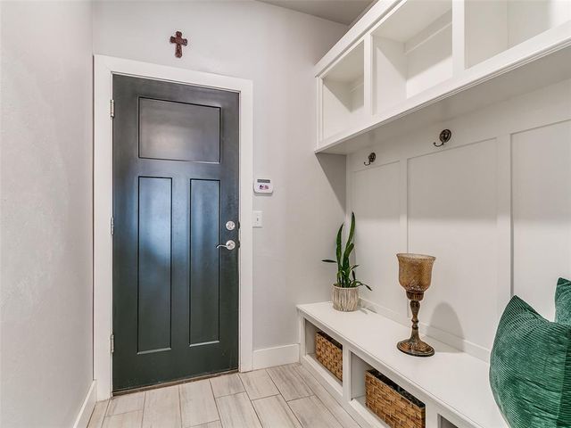 2516 Thunder Canyon Court, Edmond, OK 73034