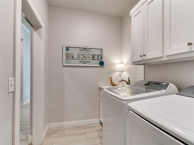 2516 Thunder Canyon Court, Edmond, OK 73034