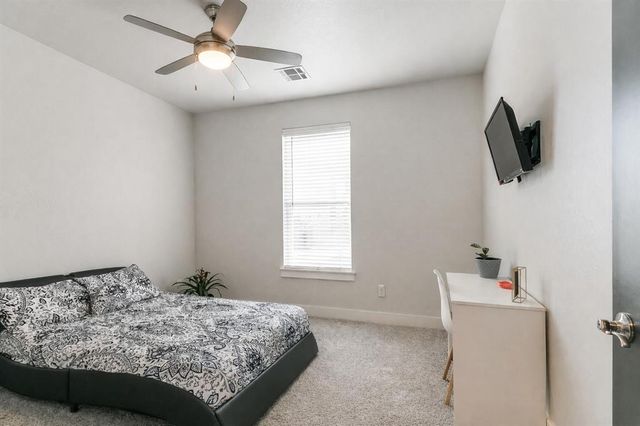 2516 Thunder Canyon Court, Edmond, OK 73034