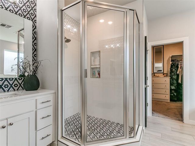 2516 Thunder Canyon Court, Edmond, OK 73034