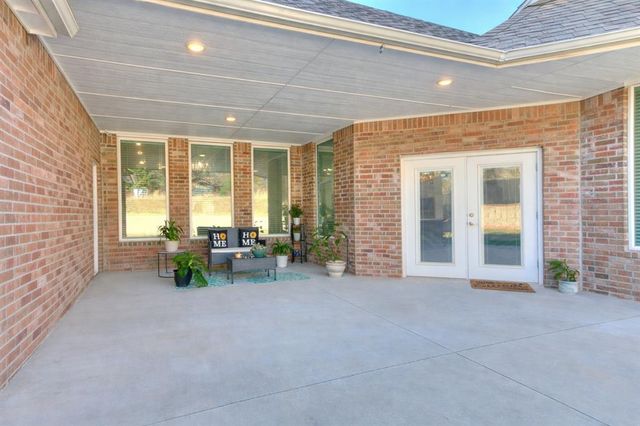 2516 Thunder Canyon Court, Edmond, OK 73034