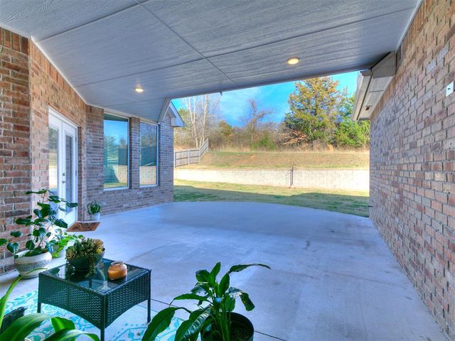 2516 Thunder Canyon Court, Edmond, OK 73034