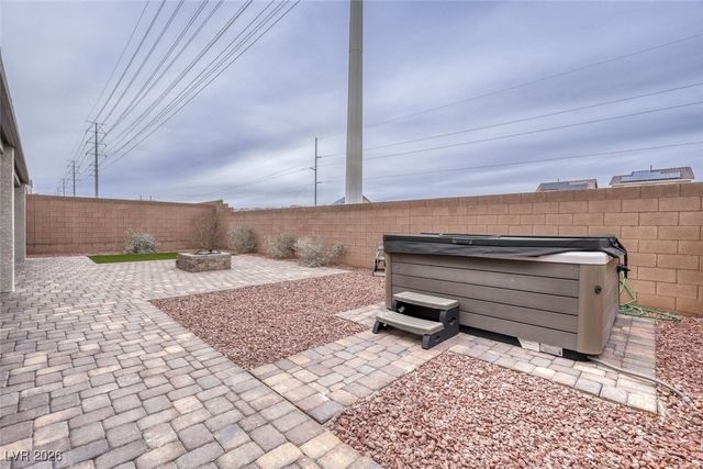 5716 Texas Creek Avenue, Las Vegas, NV 89141