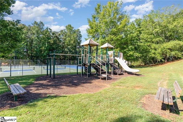 157 E Spartan Drive, Westminster, SC 29693