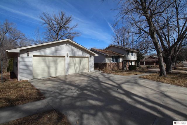506 W 1st Street, Wilber, NE 68465