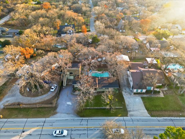 828 Highland Village Road, Highland Village, TX 75077
