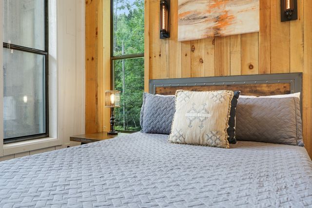 59 Overlook Drive, Blue Ridge, GA 30513