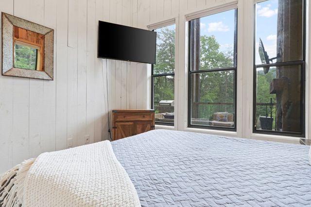 59 Overlook Drive, Blue Ridge, GA 30513