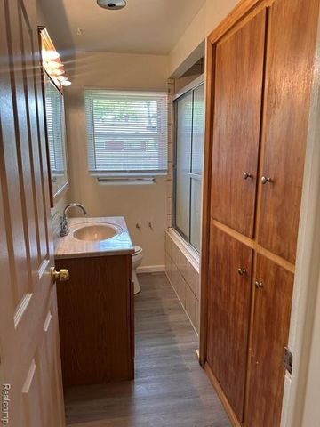 1313 Barbara Drive, Flint, MI 48505