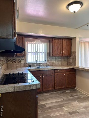 1313 Barbara Drive, Flint, MI 48505