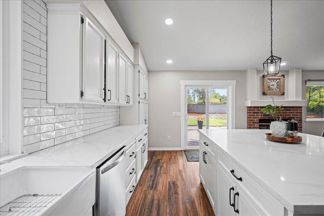 902 Calle Campana Ct, Roseville, CA 95747