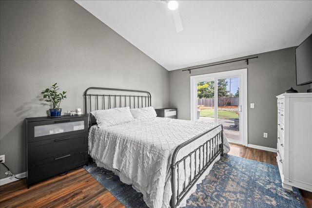 902 Calle Campana Ct, Roseville, CA 95747