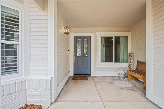 902 Calle Campana Ct, Roseville, CA 95747