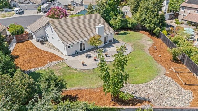 902 Calle Campana Ct, Roseville, CA 95747