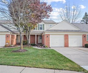1739 Christopher Drive 8, Canton, MI 48188