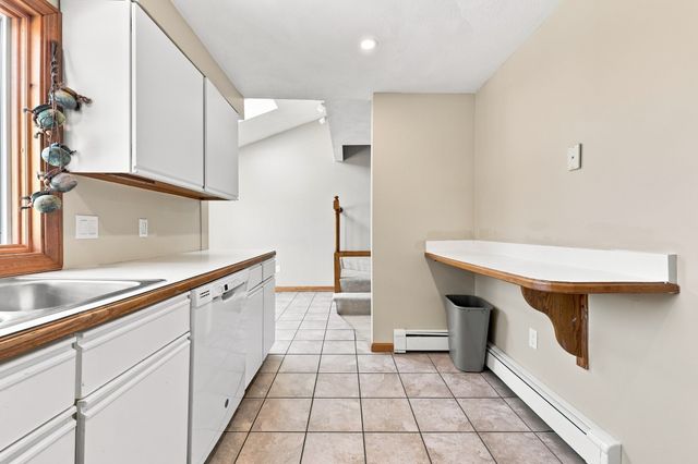 198 Elm Street 198, Marlborough, MA 01752