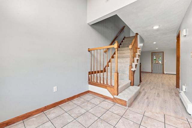 198 Elm Street 198, Marlborough, MA 01752