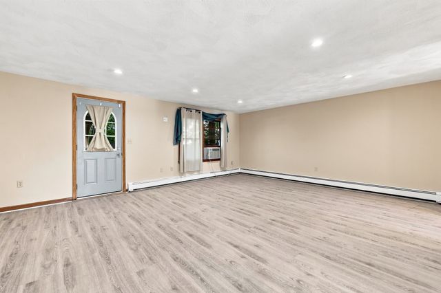 198 Elm Street 198, Marlborough, MA 01752