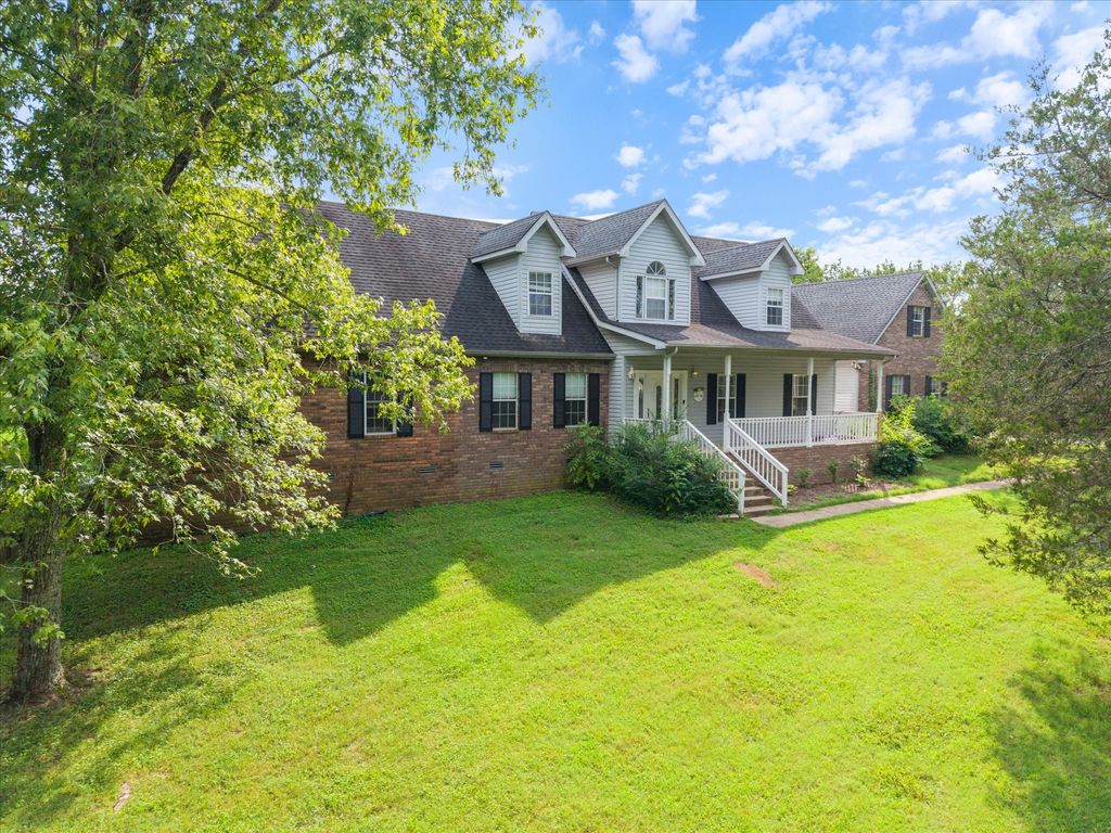 2844 Greens Mill Rd, Columbia, TN 38401