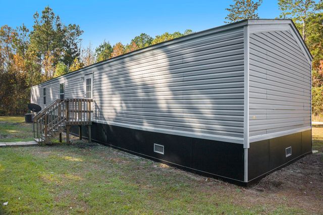 108 Browns Family Place, Cross, SC 29436