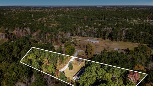 108 Browns Family Place, Cross, SC 29436