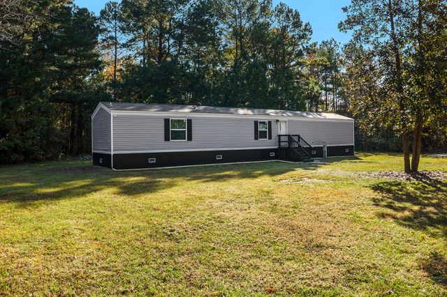 108 Browns Family Place, Cross, SC 29436