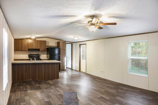 108 Browns Family Place, Cross, SC 29436