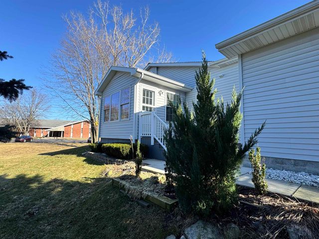 1667 E Gaylord Street, Mount Pleasant, MI 48858