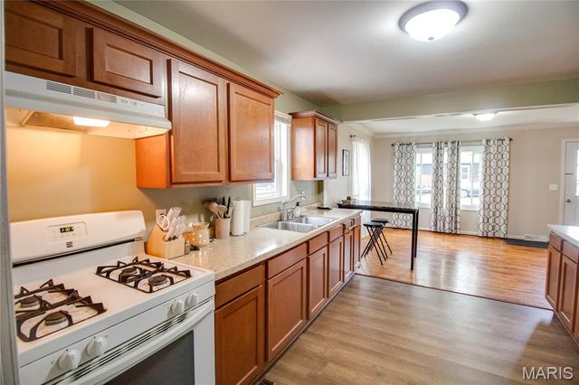 155 Roberts Street, Jerseyville, IL 62052