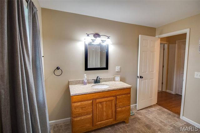 155 Roberts Street, Jerseyville, IL 62052