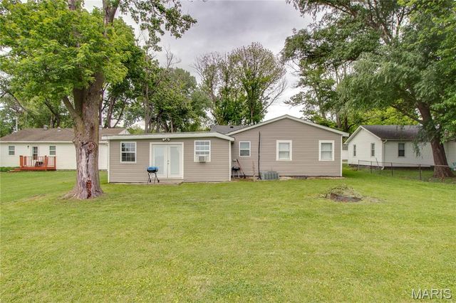 155 Roberts Street, Jerseyville, IL 62052