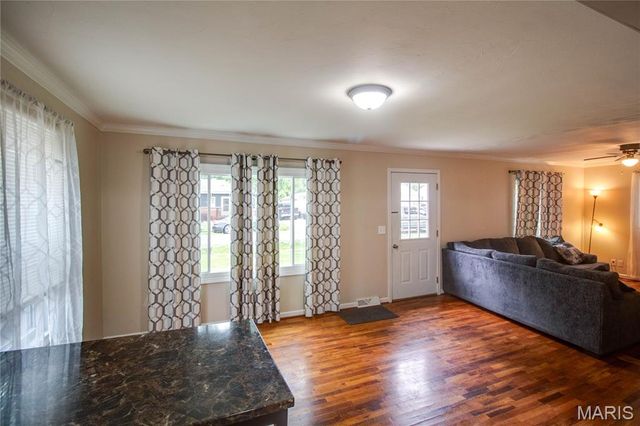 155 Roberts Street, Jerseyville, IL 62052