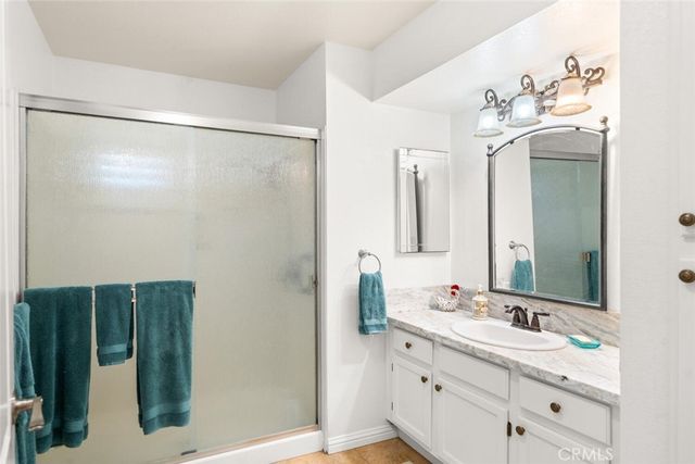 26 Sierra Lakeside Lane, Chico, CA 95928