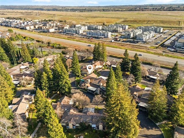 26 Sierra Lakeside Lane, Chico, CA 95928