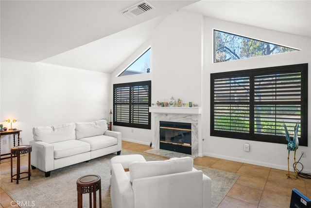 26 Sierra Lakeside Lane, Chico, CA 95928