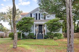 725 King Street, Mount Pleasant, SC 29464