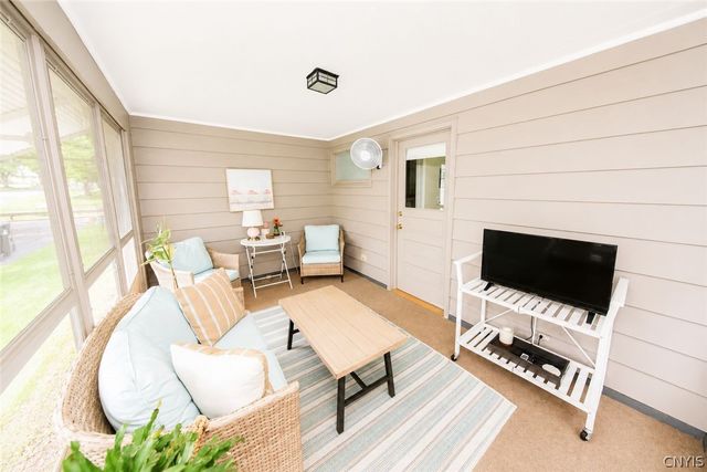 1330 Meadowbrook Drive, Syracuse, NY 13224