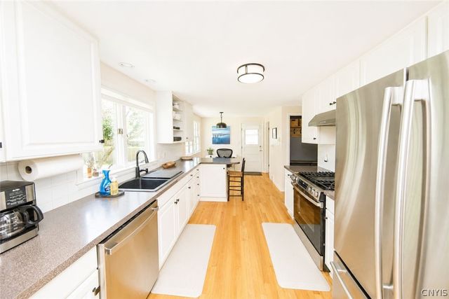 1330 Meadowbrook Drive, Syracuse, NY 13224